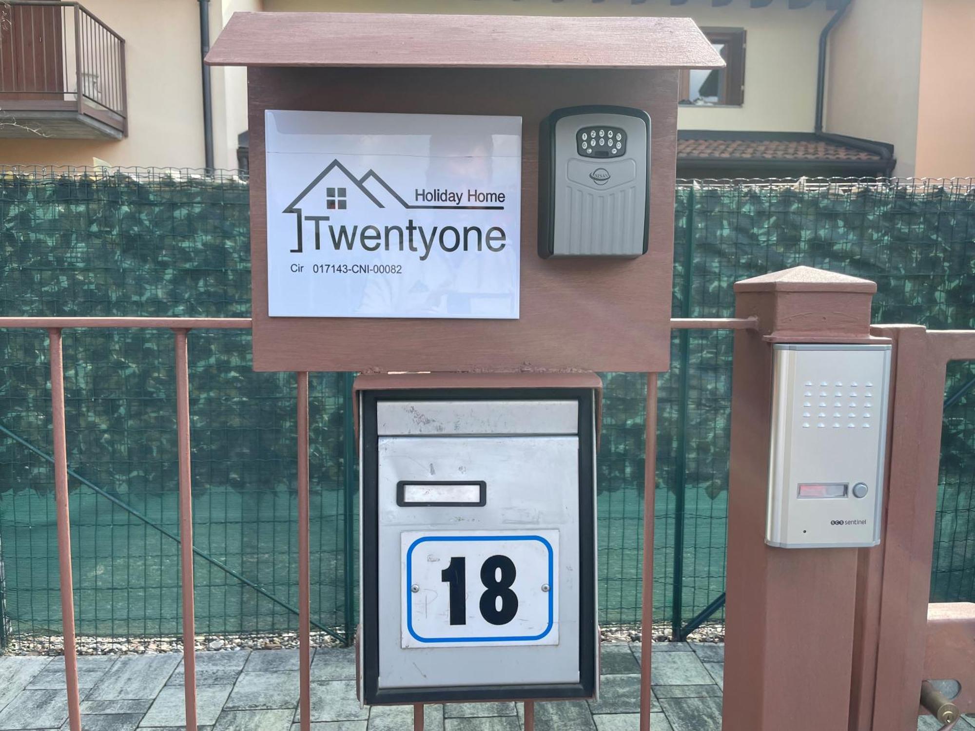 Twentyone Holiday Home بيسوني المظهر الخارجي الصورة